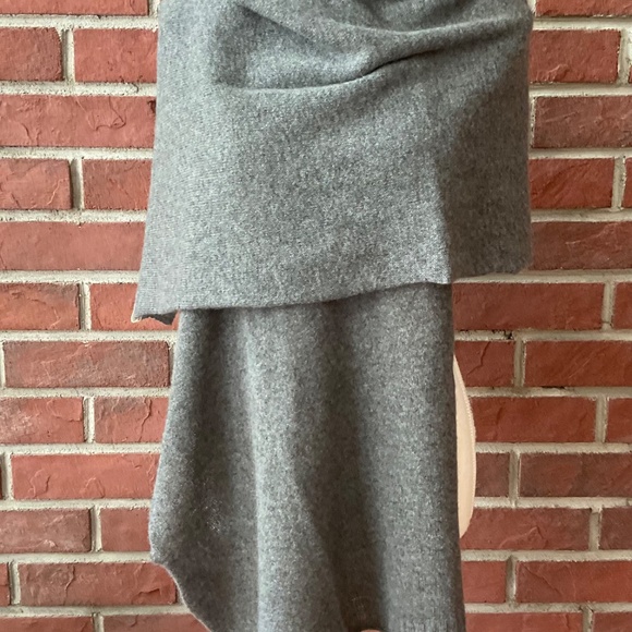 Junai New York Hand Dyed Italian Cashmere Wrap Shawl Unisex Scarf 19”x70” NWOT - Picture 4 of 10